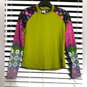 The North Face top Size SP